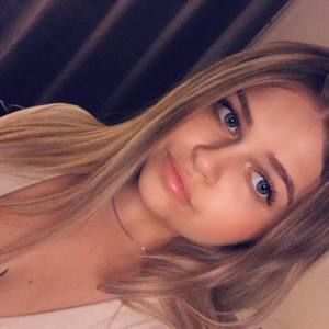 Meet your Posher, Élisabeth